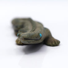 Load image into Gallery viewer, Zuni Lizard Totem Animal