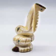 Load image into Gallery viewer, Zuni snake Totem Animal
