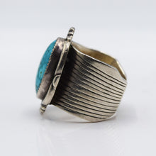 Load image into Gallery viewer, Navajo Turquoise Ring in 925 Silver