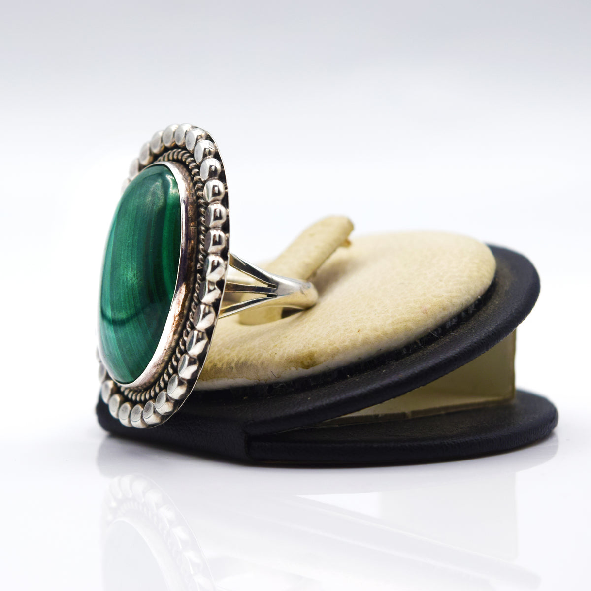 Navajo 925 Silver Malachite Ring – Two Feathers Brighton - Main Image