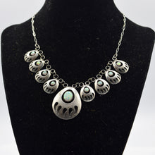 Load image into Gallery viewer, Navajo, Bear Paw Necklace