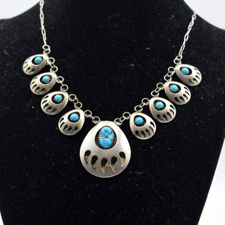 Navajo, Bear Paw Necklace