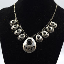 Load image into Gallery viewer, Navajo, Bear Paw Necklace