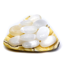 Load image into Gallery viewer, Selenite Palm stones