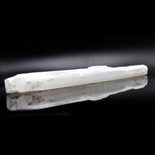 Load image into Gallery viewer, Rough Selenite