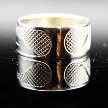 Load image into Gallery viewer, Whale First Nation Ring