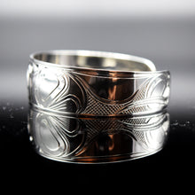 Load image into Gallery viewer, Wolf First Nation Bracelet