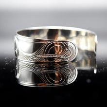 Load image into Gallery viewer, Wolf First Nation Bracelet