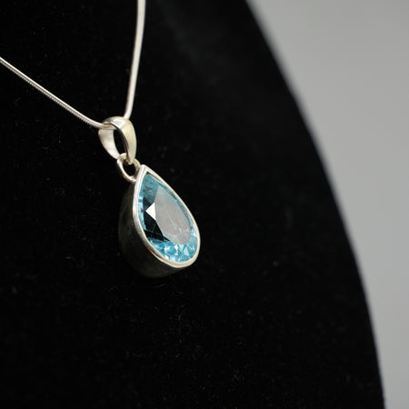 Aquamarine Pendant  925 Silver