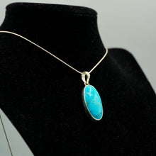 Load image into Gallery viewer, Turquoise pendant in 925 Silver
