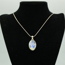Load image into Gallery viewer, Moonstone pendant 925 Silver
