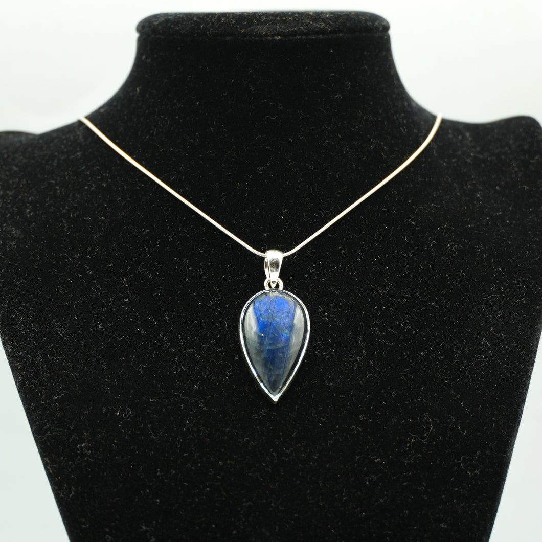 Labradorite Pendant 925 Silver