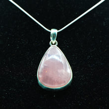 Load image into Gallery viewer, Rose Quartz pendant 925 Silver
