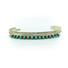 Load image into Gallery viewer, Zuni needlepoint feather bracelet with Turquoise in 925 silver
