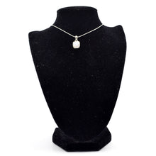 Load image into Gallery viewer, Moonstone pendant 925 Silver
