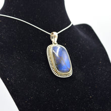 Load image into Gallery viewer, Labradorite Pendant 925 Silver
