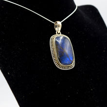 Load image into Gallery viewer, Labradorite Pendant 925 Silver
