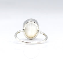 Load image into Gallery viewer, Rainbow Moonstone Ring 925 Silver
