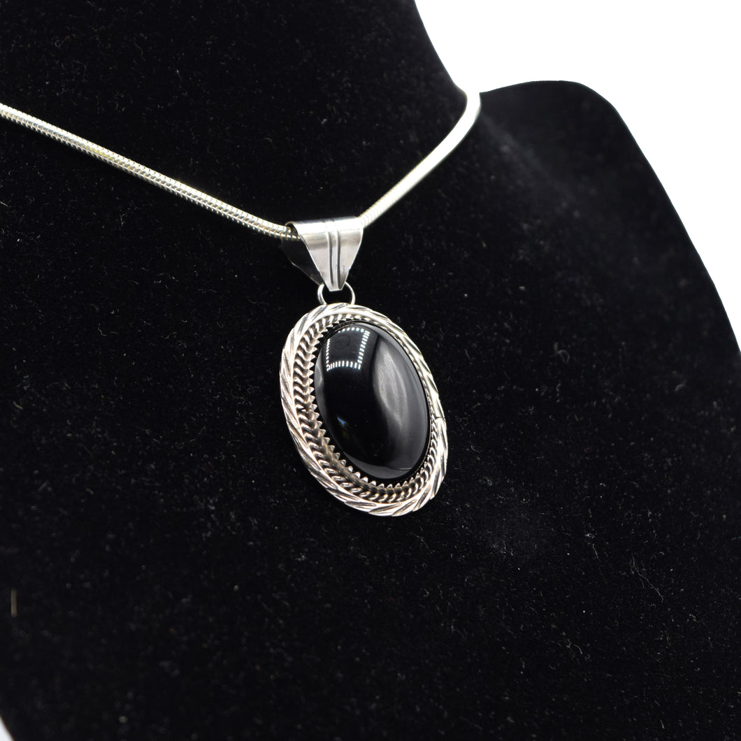 Navajo Onyx Pendant – Sterling Silver with Rope Work