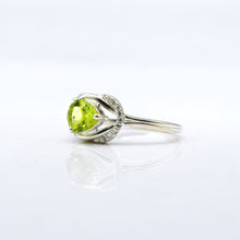 Load image into Gallery viewer, Peridot and Topaz Ring 925 Silver
