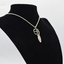 Load image into Gallery viewer, Navajo Feathers Onix Pendant in 925 Silver
