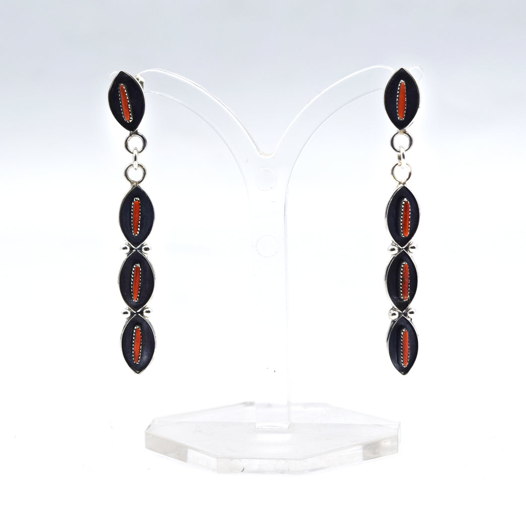 Zuni Coral earrings in 925 Silver