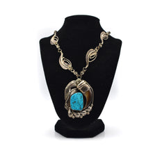 Load image into Gallery viewer, Silver and Turquoise  Bear Claw Necklace with leafs decoration.
