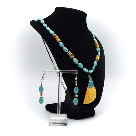 Navajo Turquoise and Shell Jewellery Set ( Necklace and Earrings)