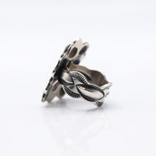 Load image into Gallery viewer, Navajo Silver Ring
