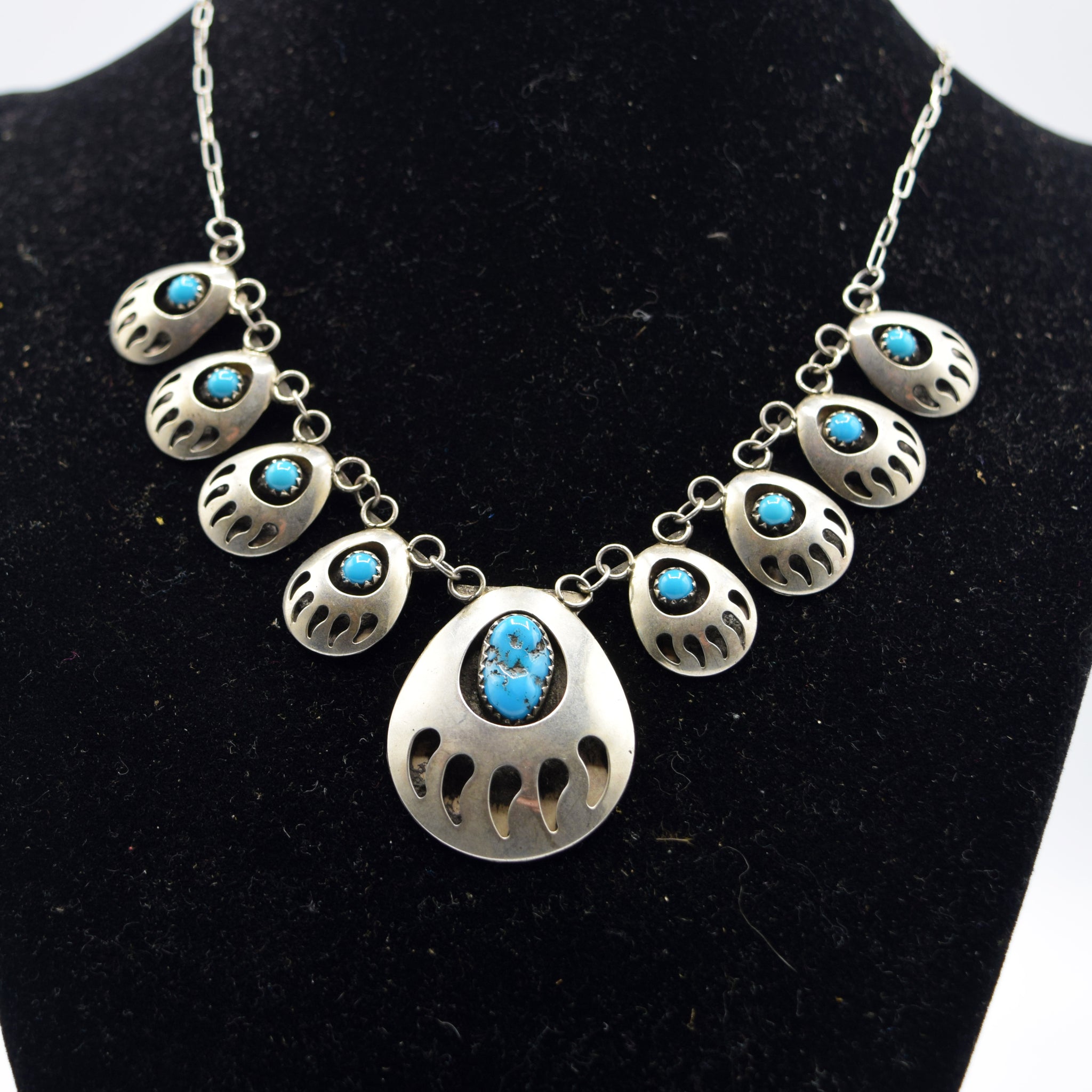 Navajo, Bear Paw Necklace – Two Feathers Brighton