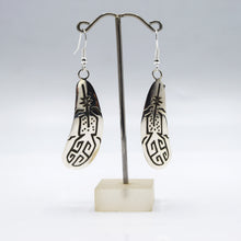 Load image into Gallery viewer, Zuni Feathers Earrings in Sterling Silver
