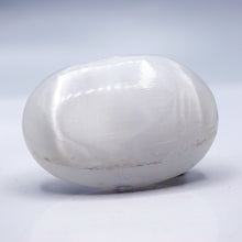 Load image into Gallery viewer, Selenite Palm stones
