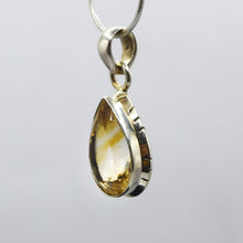 Load image into Gallery viewer, Citrine Pendant 925 Silver
